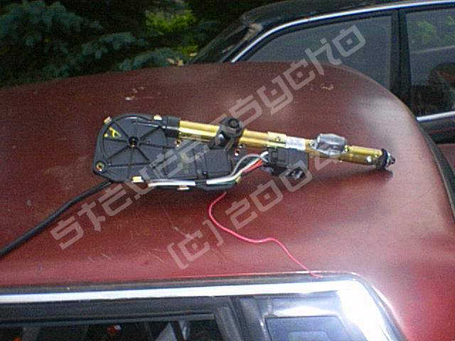 Electric_antenna.JPG (149381 bytes)