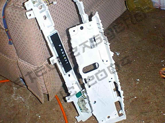Hacked cutlass housing.jpg (155128 bytes)